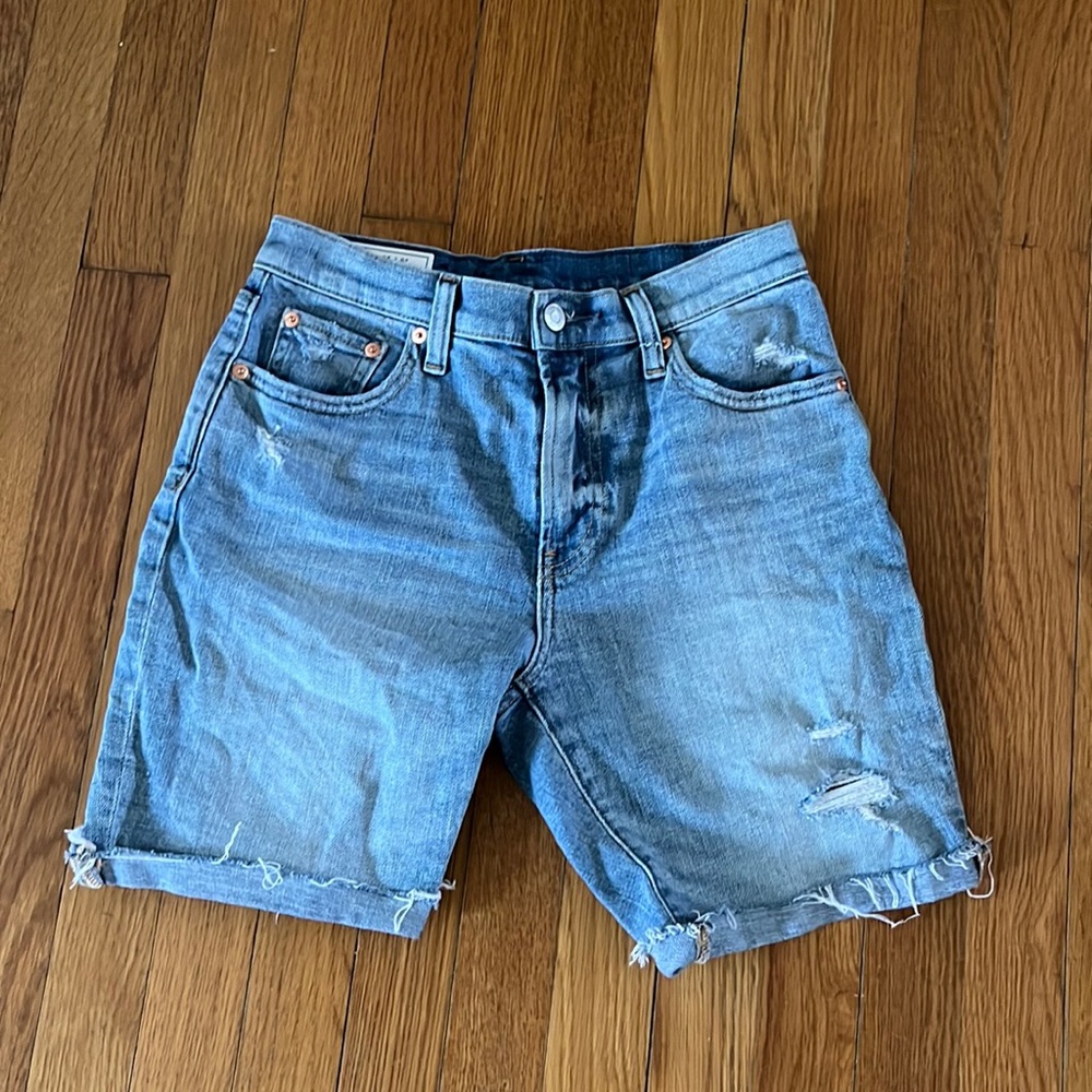 Gap Bermuda shorts high rise size 0/25 petite